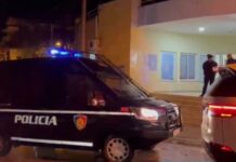 30 minuta ndjekje në Ksamil, “i kërkuari” arrestohet pas përplasjes me automjetet e policisë