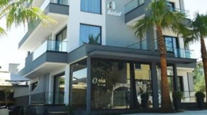 Hotel & Plazh Utopia në Ksamil kërkon staf për sezonin veror: