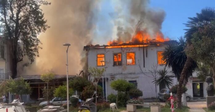 Bar Lulishte Butrinti në Sarandë një tjetër alarm për një godinë me histori të rrallë - VIDEO