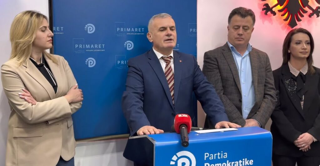 Bujar Leskaj: Kryetarët e Degëve të PD-së nuk duhet të dorëhiqen – çdo ndryshim i këtij parimi cënon frymën demokratike