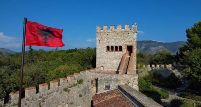 Shteti shqiptar zhvishet nga posedimi i Butrinti - Nga Agron Alibali