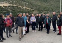 Banorët në Borsh protestojnë: Po na rrëmbehet prona – VIDEO Banorët në Borsh protestojnë Po na rrëmbehet prona