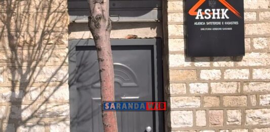 Agjente bkh kadastrën e sarandës