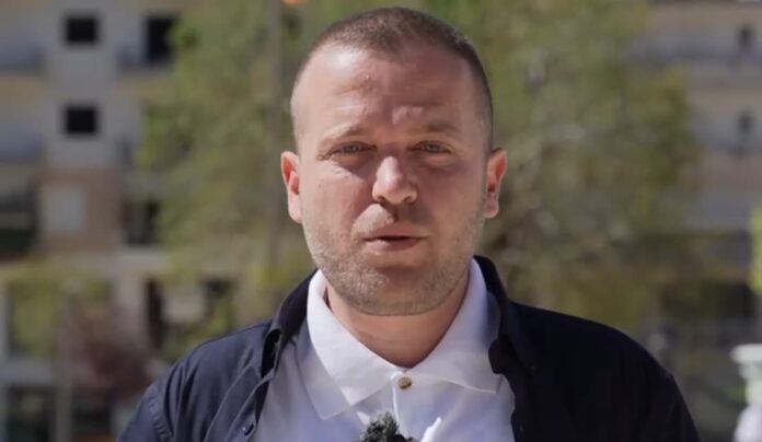 Ardit Bido denoncon: Fredi Beleri po bën fushatë elektorale në Shqipëri