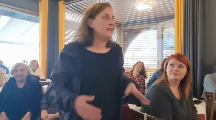 Gjergj Mërkuri, kandidat për deputet në qarkun e Vlorës takime me banorët në Sarandë Gjergj Mërkuri: Me njerëzit, për njerëzit