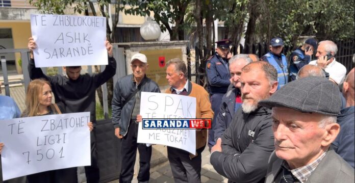 Nuk do të ndalemi Banorët e Borshit protestë