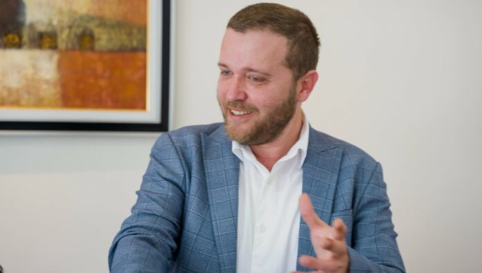 Ardit Bido reagon ndaj deklaratës së Belerit: “Mos luani me identitetin e qytetarëve për fushatë”