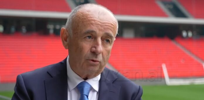 Kandidati Vasil Llajo intervistë në Opinion