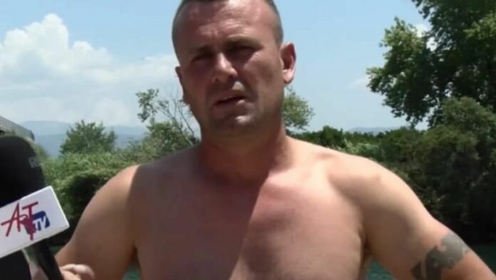 Shqiptari bëhet hero në Greqi, zhytet në lumë dhe shpëton dy fëmijë që po mbyteshin: Bëra atë që do të bënte çdo prind