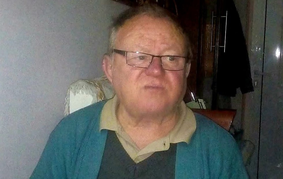 Me hidhërim të thellë njoftojmë se më datë 25 maj 2025, në qytetin e Sarandës, është ndarë nga jeta në moshën 81-vjeçare Luan Mato.

Ceremonia e përcjelljes për në banesën e fundit do të zhvillohet ditën e sotme, më 25.05.2025, në orën 14:00, në varrezat e Sarandës.

Ngushëllimet më të sinqerta familjes së tij, Ermirit, familjes së Agimit dhe Vullnetit, të gjithë vëllezërve, të afërmve dhe miqve të familjes Mato.

Qoftë i paharruar kujtimi i tij.