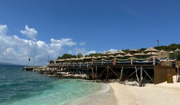 Pegasus Beach Bar kërkon Kuzhiniere me eksperiencë pune