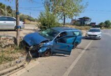 U fut në parakalim të gabuar dhe shkaktoi aksident, arrestohet 20-vjeçari U fut në parakalim të gabuar dhe shkaktoi aksident, arrestohet 20-vjeçari