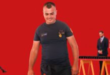 Ilirjan Sinani, zjarrfikësi i Finiqit, nderohet me “Medaljen e Artë” për guximin në betejën me flakët Ilirjan Sinani, zjarrfikësi i Finiqit, nderohet me “Medaljen e Artë” për guximin në betejën me flakët