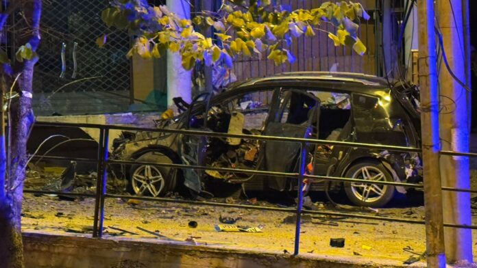 Atentat me tritol në Sarandë vritet në automjet 58-vjeçari Isuf Jaçaj Atentat me tritol në Sarandë, vritet në automjet 58-vjeçari Isuf Jaçaj