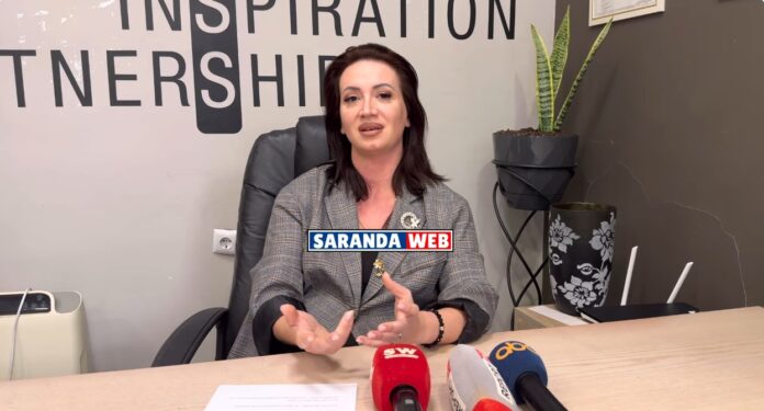 MANJOLA NIKOLLO KONFLIK INA ZHUPA