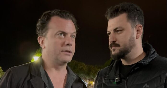 Laert Vasili Saranda nuk e meriton të mbetet pa Kinoteatër Mungesa e investimeve për ambientet e Kinoteatrit të Sarandës ka rikthyer në qendër të vëmendjes një prej plagëve më të vjetra të qytetit: mungesën e një hapësire të denjë për artin, kulturën dhe brezat e rinj. Mbrëmjen e djeshme, aktorët e njohur Laert Vasili dhe Drilon Hoxha ngritën zërin për një kauzë të cilën e konsiderojnë thelbësore për të ardhmen e qytetit.