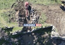 Ekskavatorët në Parkun e qytetit antik të Finiqit ngrenë alarmin! Çfarë po ndodh? Ditën e djeshme në rrjetet sociale u publikua një shqetësim nga vizitorë dhe banorë të zonës, të cilët pretendonin se persona të panjohur po kryenin gërmime të paligjshme brenda Parkut Arkeologjik të Finiqit