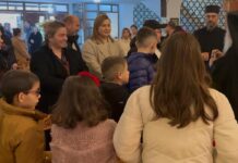 Mitropoliti Nathanail meshë për Krishtlindjet në Sarandë, mesazh dashurie dhe solidariteti për fëmijët Mitropoliti Nathanail meshë për Krishtlindjet në Sarandë, mesazh dashurie dhe solidariteti për fëmijët