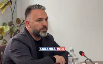 Oltion รaรงi: Rikonstruksioni i Kinoteatrit do tรซ fillojรซ nรซ 2026 me financim tรซ bashkisรซ – VIDEO Oltion รaรงi: Rikonstruksioni i Kinoteatrit tรซ Sarandรซs do tรซ fillojรซ nรซ 2026 me financim tรซ bashkisรซ Kryetari i Bashkisรซ Sarandรซ, Oltion รaรงi, gjatรซ mbledhjes sรซ Kรซshillit Bashkiak pรซr miratimin e buxhetit tรซ Bashkisรซ pรซr vitin 2026, ka bรซrรซ tรซ ditur se nรซ vitin e ardhshรซm do tรซ nisรซ rikonstruksioni i plotรซ i Kinoteatrit tรซ qytetit.