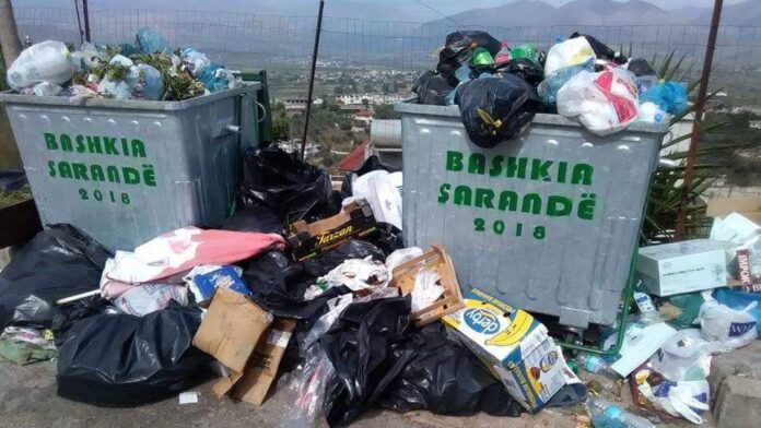 Qeveria shqiptare ka nxjerrë për konsultim publik Programin Kombëtar të Parandalimit të Krijimit të Mbetjeve, ku parashikohet një ndryshim rrënjësor në mënyrën se si familjet dhe bizneset do të paguajnë për mbetjet urbane. Në qendër të këtij programi qëndron vendosja e parimit “Paguaj sipas hedhjes” (PAYT), sipas të cilit çdo qytetar apo subjekt do të paguajë në bazë të sasisë reale të mbetjeve që gjeneron.