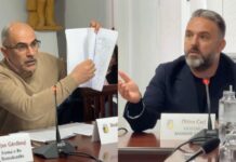 Debate të forta / Këshilli Bashkiak Sarandë miraton kalimin e vilave qeveritare në “Polin e Zhvillimit të Sarandës” Debate të forta / Këshilli Bashkiak Sarandë miraton kalimin e vilave qeveritare në “Polin e Zhvillimit të Sarandës”