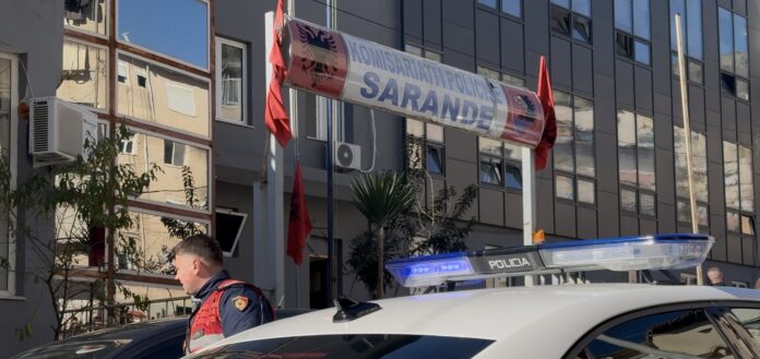 Policia e Sarandës shpall në kërkim 3 persona, dy prej tyre të moshuar 75 dhe 85 vjeç