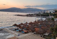JEPET ME QIRA Ambient Beach Bar në Sarandë JEPET ME QIRA Ambient Beach Bar në Sarandë