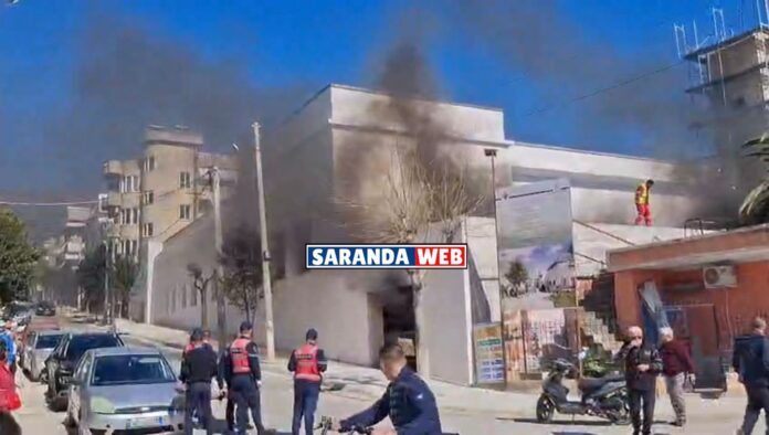 Zjarr në godinën e Muzeut Nënujor në Sarandë Zjarr në godinën e Muzeut Nënujor në Sarandë