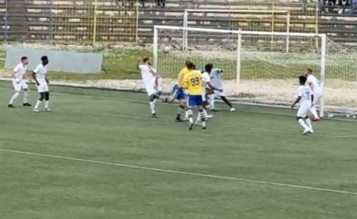 Butrinti fiton 3-0 ndaj Devollit dhe mban gjallë garën për vendin e parë