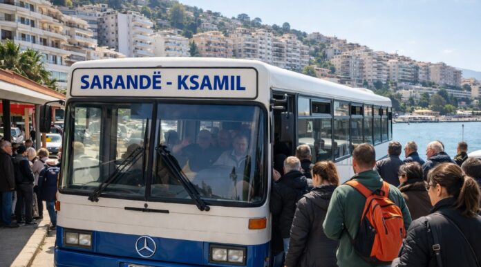 CMIMI I BILETËS URBANI AUTOBUSI SARANDË KSAMIL Rritet në 200 Lekë çmimi i biletës së urbanit Sarandë–Ksamil, qytetarët të shqetësuar