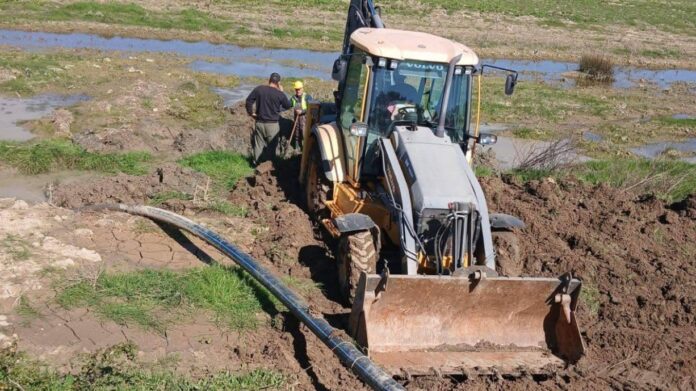 Pas publikimit në Saranda Web zgjidhet brenda pak orësh problemi i ujit në Berdenesh Pas publikimit në Saranda Web, zgjidhet brenda pak orësh problemi i ujit në Berdenesh