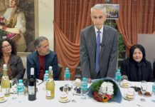 Xhorxhi Vasili rikthen me rastin e 7 Marsit “Ne, hasantahsinasit” me një ribotim të përmirësuar Xhorxhi Vasili rikthen me rastin e 7 Marsit “Ne, hasantahsinasit” me një ribotim të përmirësuar