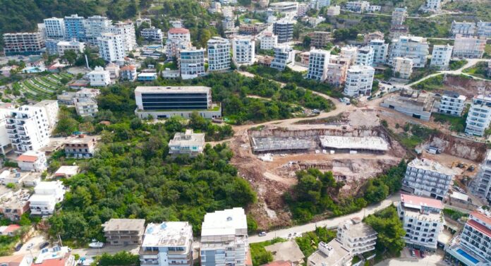 Qeveria hap rrugën e privatizimit të Vilës Qeveritare në Sarandë, nga pronë publike në destinacion turistik 