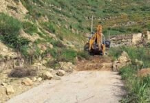 Pas muajsh izolimi – banorët hapin rrugën drejt Parkut Arkeologjik në Finiq Hapet rruga drejt Parkut Arkeologjik në Finiq, pas muajsh izolimi