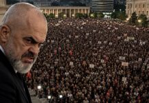 Rama: Menduan se deti u bë kos, qeveria po mbytet dhe erdhi ora për lugët në brezat e tyre Rama: Menduan se deti u bë kos, qeveria po mbytet dhe erdhi ora për lugët në brezat e tyre. Rama: Ata po dëmtojnë turizmin dhe imazhin e Shqipërisë