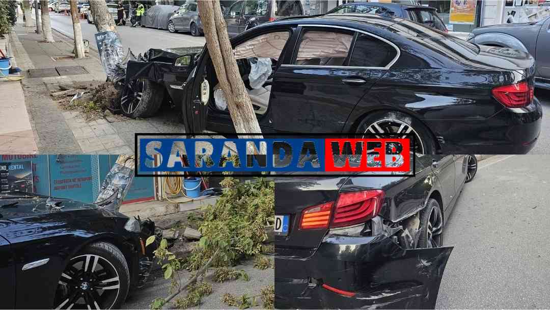 Aksident në Sarandë/ Automjeti humb kontrollin në rrugën “Onhezmi”, përplaset me kazanët dhe dy pemë