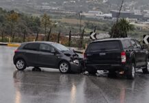 Aksident në hyrje të Sarandës, përplasen dy automjete në segmentin Ura e Gajdarit–Metoq Një aksident rrugor është regjistruar sot në hyrje të Sarandës, në segmentin ndërmjet Urës së Gajdarit dhe fshatit Metoq.