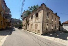 Shitet shtëpi 2-katëshe në Delvinë. Çmimi 10 milionë lekë