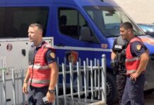 U arrestuan si shpërndarës, Gjykata lë 15 persona në burg dhe 5 në “arrest shtëpie” U arrestuan si shpërndarës, Gjykata lë 15 persona në burg dhe 5 në “arrest shtëpie”